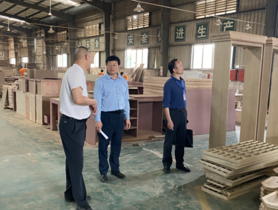 清遠高新區“五一”節前安全生產（消防安全）大行動 聚焦建筑裝飾材料生產領域，筑牢安全防線